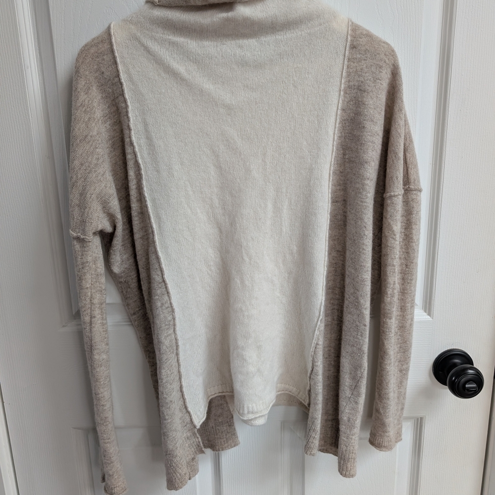 Mantovani Studio Cashmere Cowl neck Sweater - Picture 6 of 6